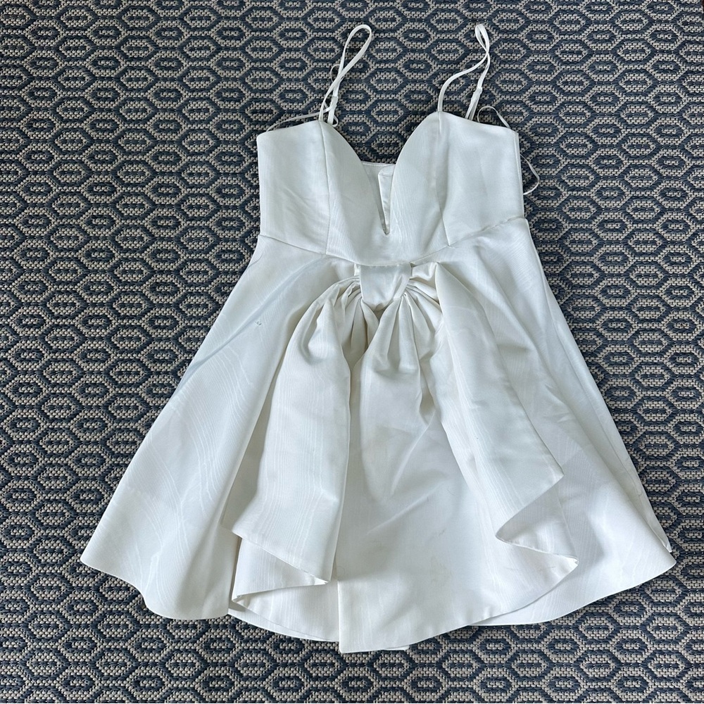 Bardot Annabelle Plunge Neck Mini Dress - Picture 2 of 10